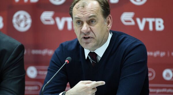 Футбол. Главный тренер сборной Грузии Владимир Вайсс Футбол. Главный тренер сборной Грузии Владимир Вайсс - Sputnik Грузия