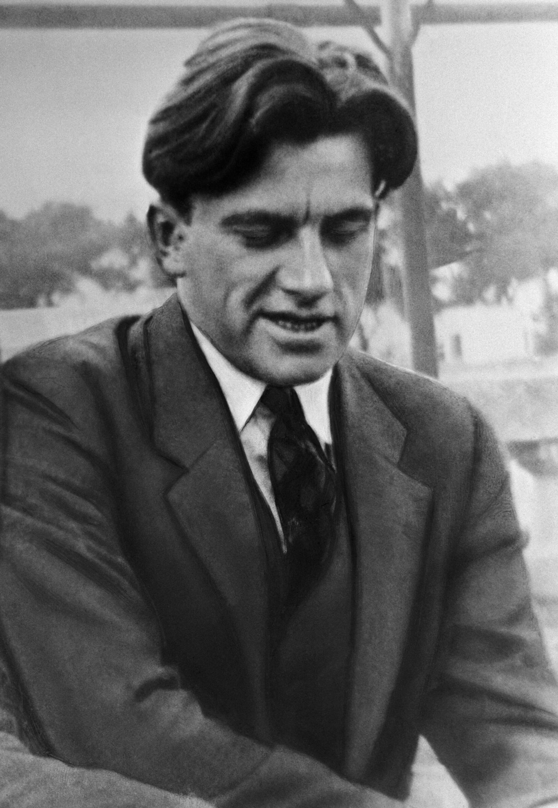 Поэт Владимир Владимирович Маяковский (1893-1930). 1925 год - Sputnik Грузия, 1920, 19.07.2023