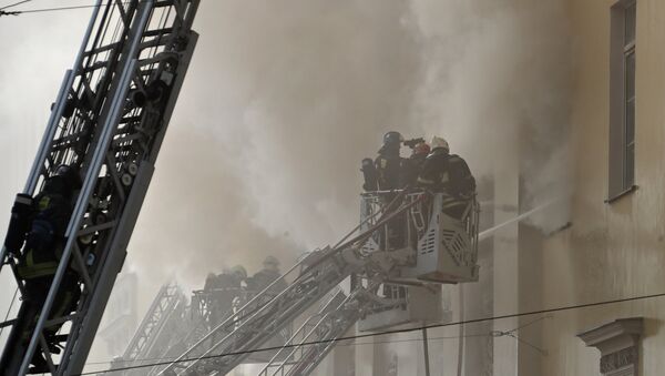 Пожар в здании Министерства обороны в Москве - Sputnik Грузия