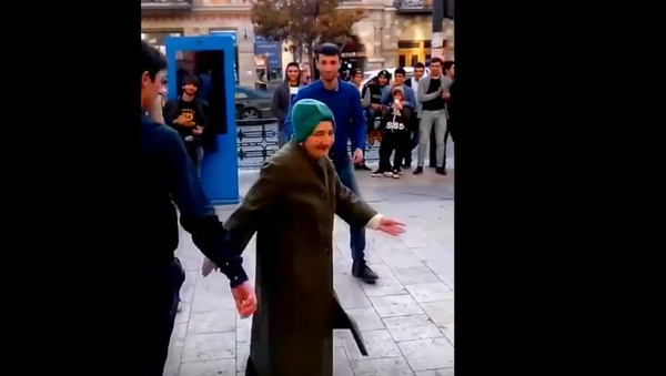 Танец 96-летней женщины - Sputnik Грузия