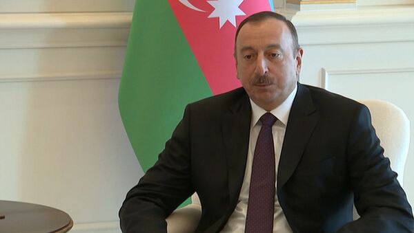 Алиев поблагодарил Россию за восстановление перемирия в Нагорном Карабахе - Sputnik Грузия