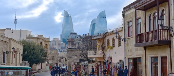 İçərişəhər Azərbaycana gələn turistlərin ən sevimli məkanlarından biridir - Sputnik Грузия