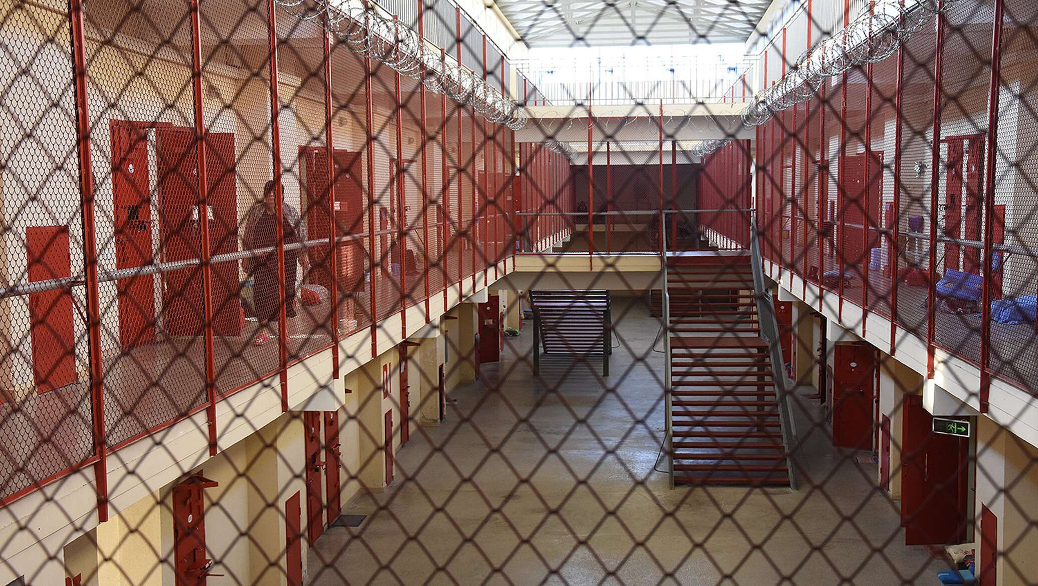 Ксани бани нападение. Грузия Ксани тюрьма. Тюрьма в Глдани Тбилиси. Тюрьма строгого режима Горгона Грузия. Тбилиси СИЗО.