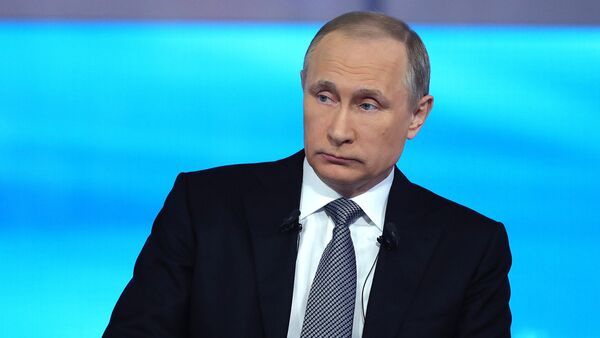 Владимир Путин отвечает на вопросы россиян - прямой эфир - Sputnik Грузия