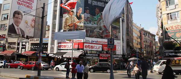 Предвыборная агитация перед парламентскими выборами в Турции Предвыборная агитация перед парламентскими выборами в Турции - Sputnik საქართველო