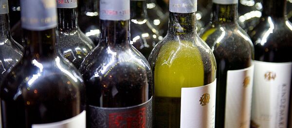 Белое грузинское вино Белое грузинское вино - Sputnik Грузия