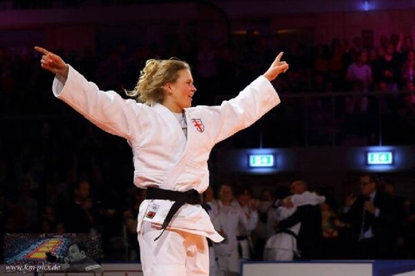 Эстер Стам - Sputnik Грузия