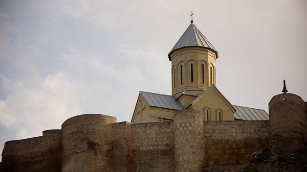 Крепость Нарикала и церковь на ее территории. Старый Тбилиси - Sputnik Грузия