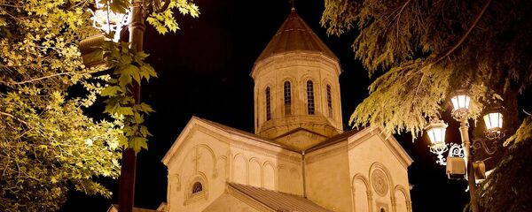 Православная церковь Кашвети (церковь Святого Георгия) на проспекте Шота Руставели в центре Тбилиси - Sputnik Грузия