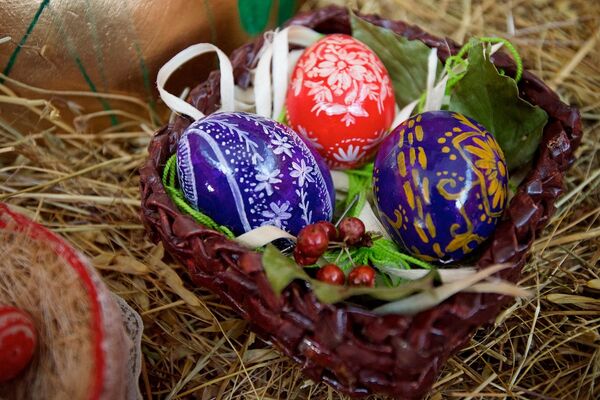 Почему на Пасху красят яйца: зарождение традиции