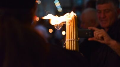 Благодатный огонь доставили в Грузию из Иерусалима