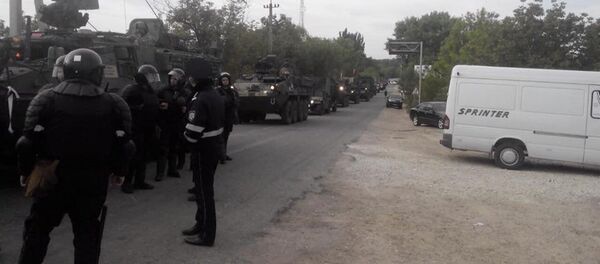 Социалисты заблокировали коллонну военной техники США - Sputnik Грузия