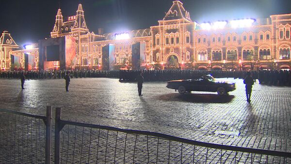 Ночная репетиция парада Победы в Москве. Видео с Красной площади - Sputnik Грузия