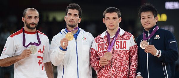 მოჭიდავეები მოჭიდავეები - Sputnik საქართველო