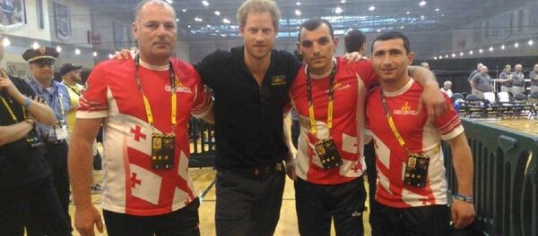 პრინცი ჰარი და ქართველი სამხედროები პრინცი ჰარი და ქართველი სამხედროები - Sputnik საქართველო