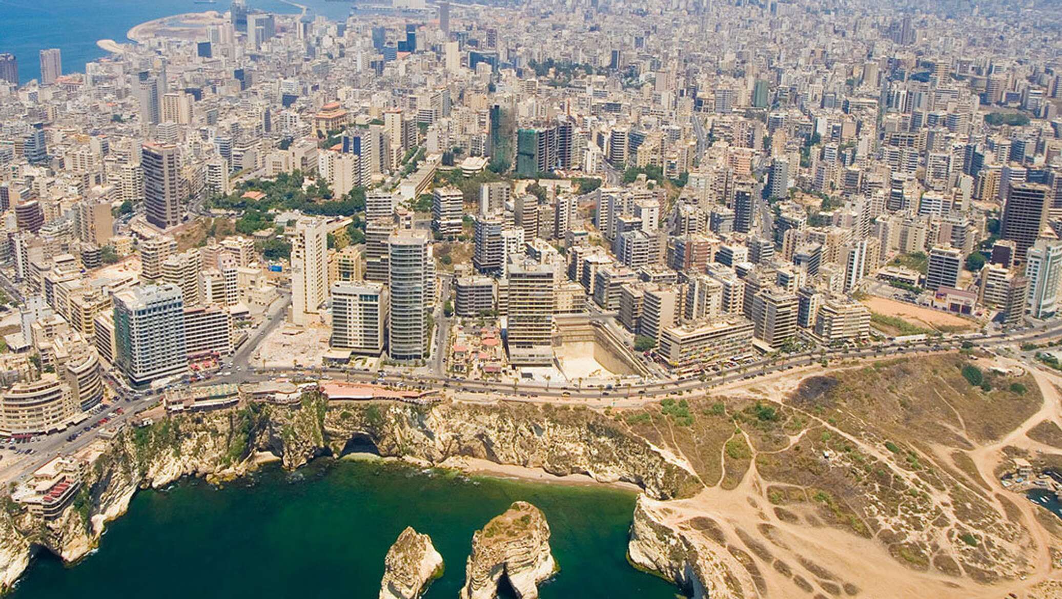 Бейруте какой город. Бейрут, город. Бейрут сейчас фото 2021. Бейрут Лебанон. Ливан столица.