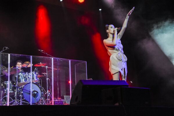 Кети Топурия выступает на концерте в грузинской столице. - Sputnik Грузия