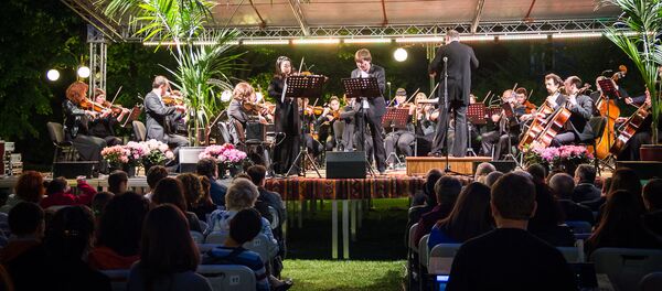 Путешествующий фестиваль классической музыки побывал в столице Грузии - Sputnik Грузия