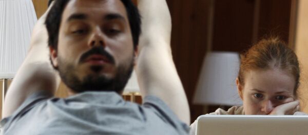 Работа за ноутбуком по ночам - Sputnik Грузия