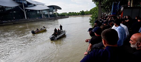 Поисково-спасательная операция на тбилисской набережной - Sputnik Грузия