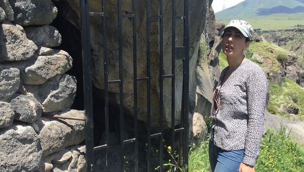 Историческая пещера в Армении служила укрытием для верующих - Sputnik Грузия