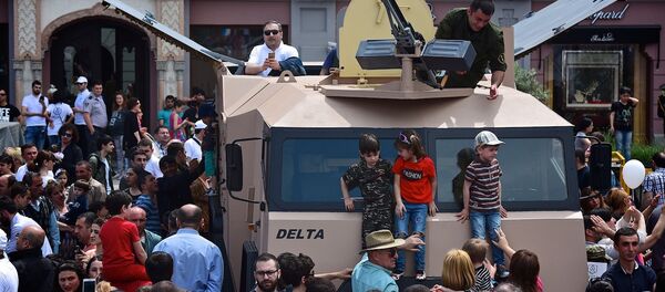 Артиллерийская система GMM-120 - техника военного научного центра Дельта на площади Свободы в День Независимости Грузии - Sputnik Грузия