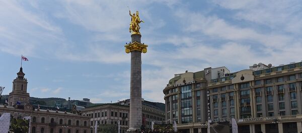 На праздновании Дня Независимости Грузии - военный парад на площади Свободы - Sputnik Грузия