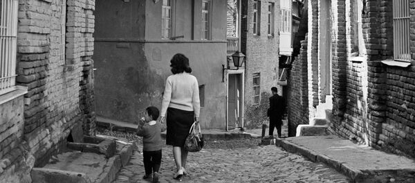 Один из уголков старого Тбилиси. - Sputnik Грузия