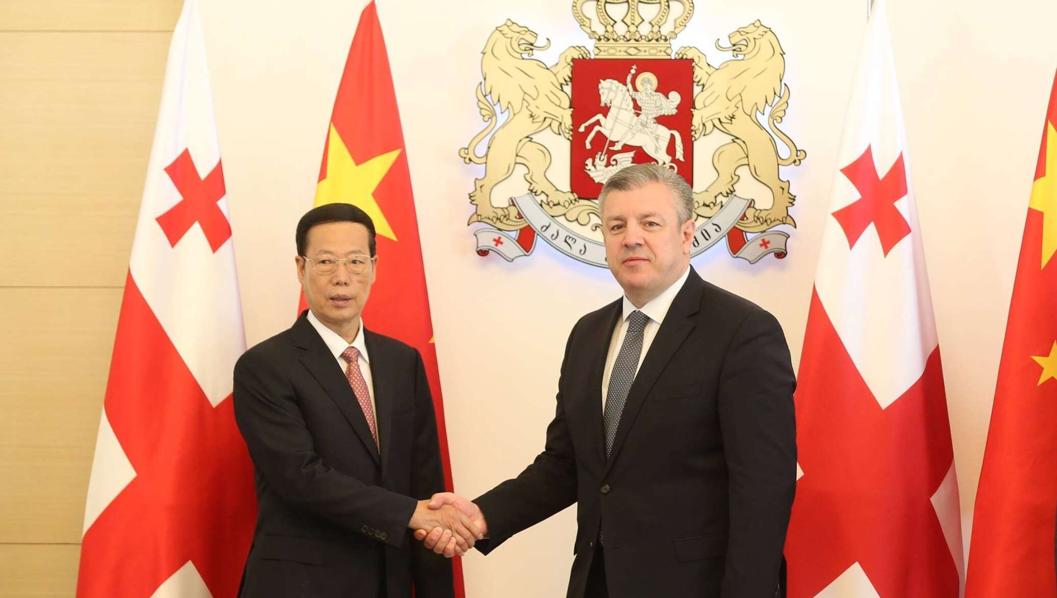 китайцы в грузии. китайцы в грузии. китай грузия. внешние связи китая. деловое общение в грузии.