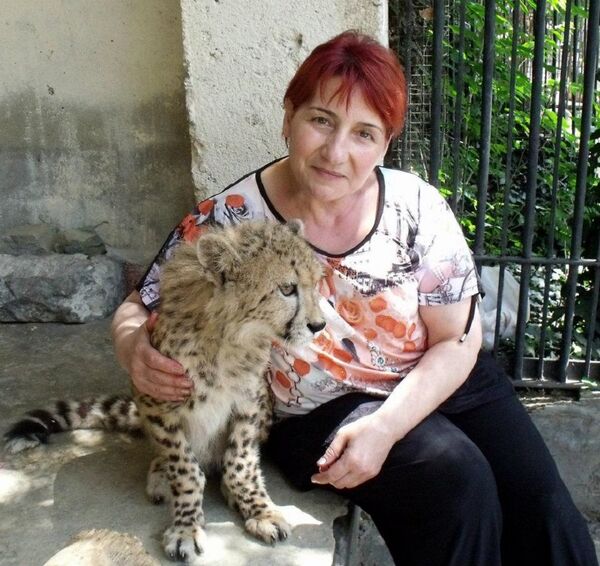 Гулико Читадзе, главная няня-смотрительница тбилисского зоопарка - Sputnik Грузия