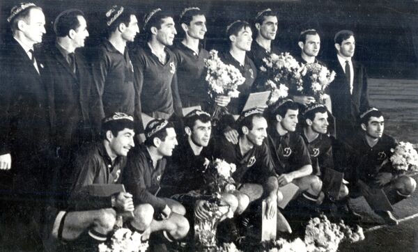 Тбилисские «Динамовцы» – чемпионы СССР 1964 года.  - Sputnik Грузия