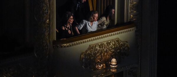 ლეგენდარული სოფი ლორენი თბილისის ოპერისა და ბალეტის თეატრში პრემიერას დაესწრო ლეგენდარული სოფი ლორენი თბილისის ოპერისა და ბალეტის თეატრში პრემიერას დაესწრო - Sputnik საქართველო