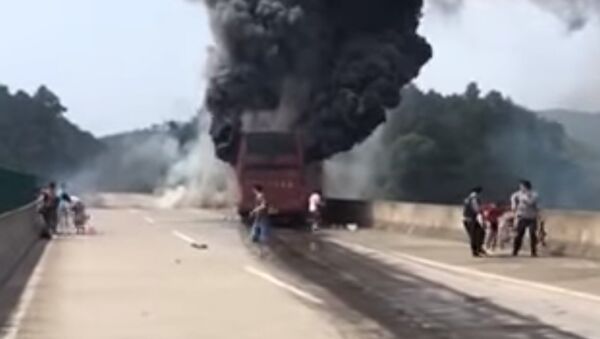Dozens die as bus catches fire in C China - Sputnik Грузия