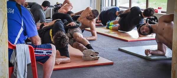 მოჭიდავეთა ნაკრების მომზადება რიოს ოლიმპიადისთვის - Sputnik საქართველო