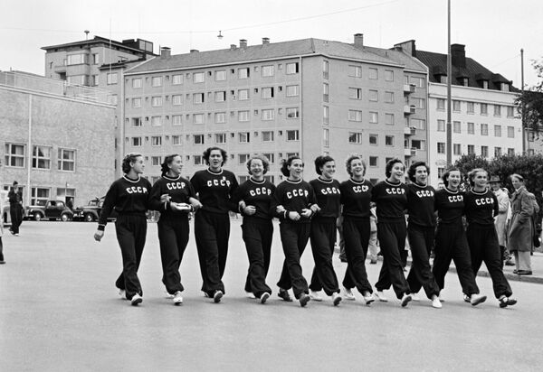 Советская женская сборная команда по гимнастике - Sputnik Грузия