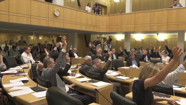 Парламент Кипра проголосовал за снятие санкций с РФ. Видео с заседания - Sputnik Грузия