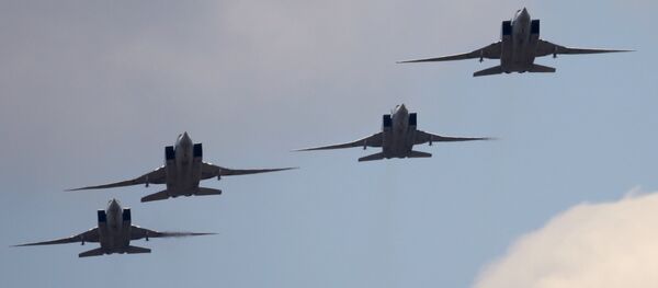 Дальние бомбардировщики-ракетоносцы Ту-22М3 Дальние бомбардировщики-ракетоносцы Ту-22М3 - Sputnik Грузия