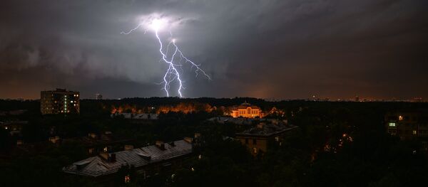 Ливень и штормовой ветер в Москве - Sputnik Грузия