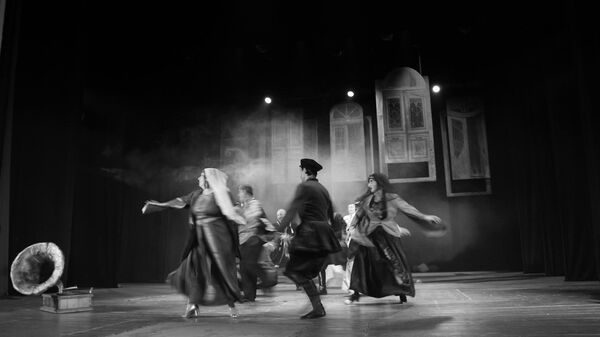 Сцена Государственного драматического театра имени Валериана Гуния в Поти - Sputnik Грузия