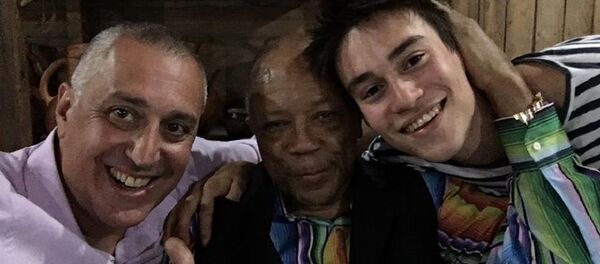 Каха Канделаки, Куинси Джонс, Джакоб Кольер - Sputnik Грузия