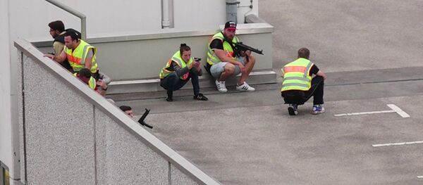 Полицейские во время спецоперации после начала стрельбы в Мюнхене - Sputnik Грузия