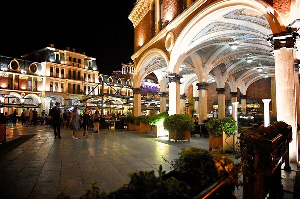 Площадь Пьяцца в Батуми - Sputnik Грузия