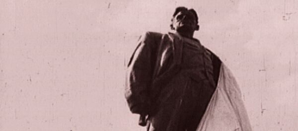 Жизнь и смерть поэта Владимира Маяковского. Видео из архива - Sputnik Грузия