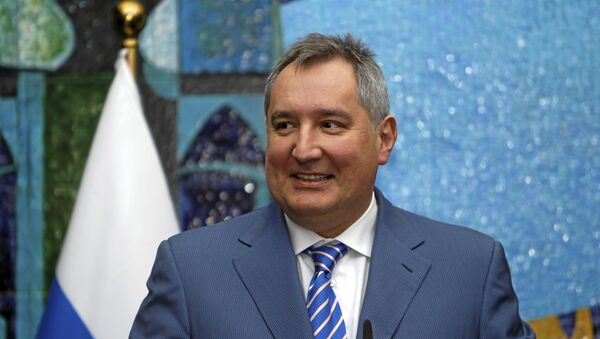 Дмитрий Рогозин, заместитель премьер-министра Российской Федерации, председатель межправительственной комиссии Россия-Азербайджан - Sputnik Грузия
