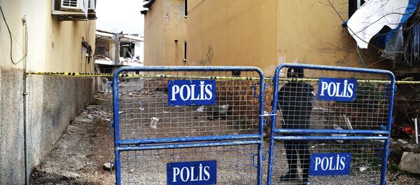 Полицейское оцепление вокруг места взрыва в Турции - Sputnik Грузия