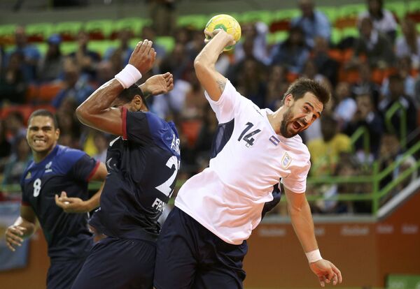 Матч по гандболу между сборными Франции и Аргентины в рамках XXXI летних Олимпийских игр в Рио-де-Жанейро. - Sputnik Грузия