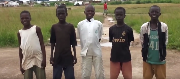 Африканские дети поют на грузинском Африканские дети поют на грузинском - Sputnik Грузия