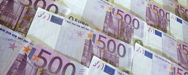 Денежные купюры и монеты разных стран. 500 евро - Sputnik Грузия