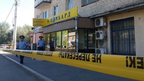 Спецоперация в Астане, где злоумышленник захватил ломбард - Sputnik Грузия
