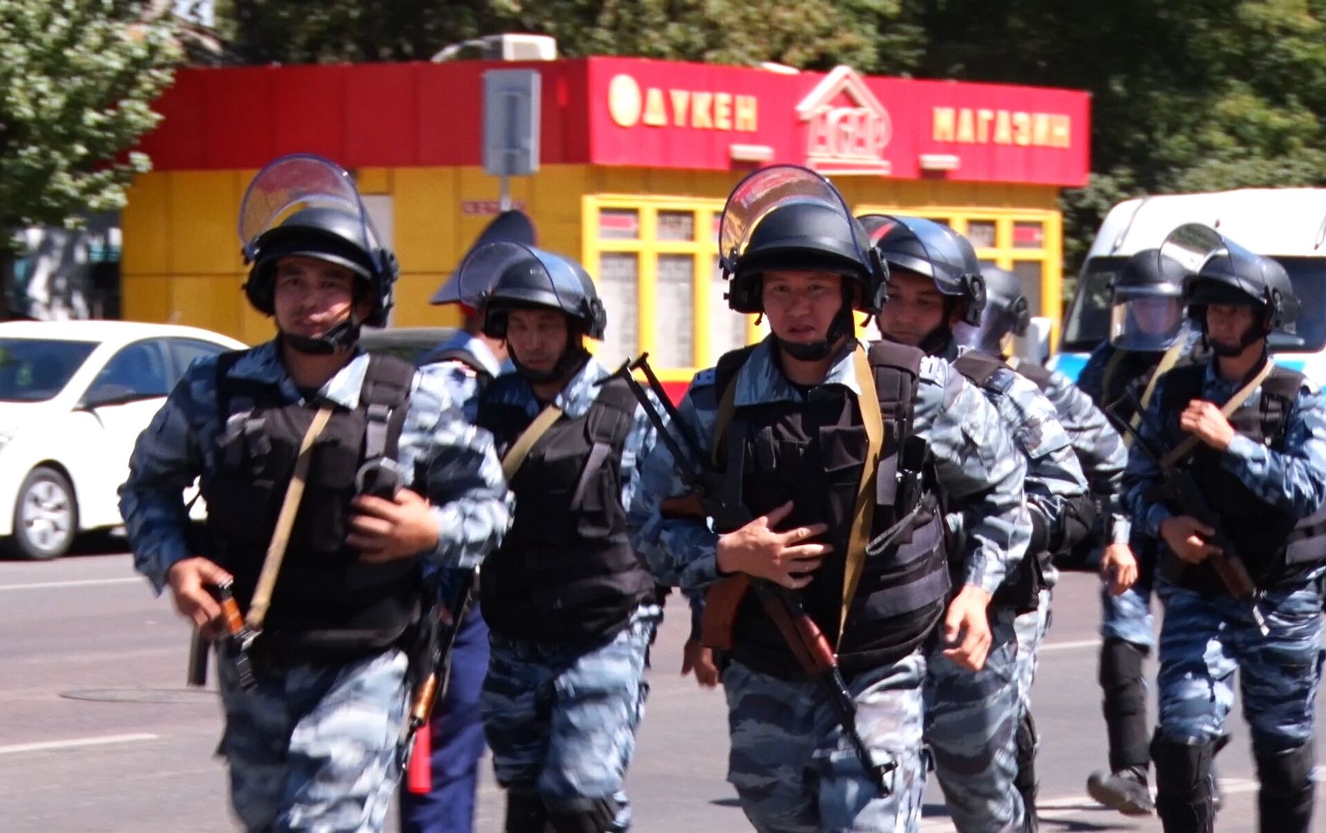Экстремизм в казахстане. Ломбард полиция.